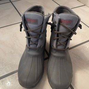 Women's Saltwater Nylon Duck Boot size 8 1/2. Worn once.